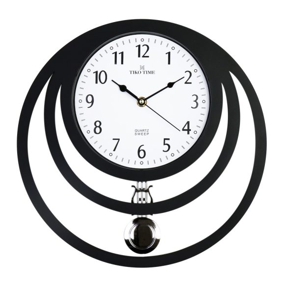 Kerek formájú, analóg falióra fehér számlappal, fekete színű műanyag tokban, ingás minőségi quartz szerkezettel