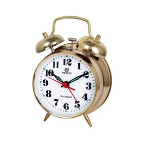 Arany színű fém, mechanikus (felhúzós) ébresztőóra fehér számlappal, fém tokos,