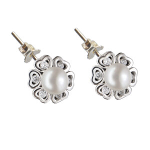 925-ös finomságú, ezüst virág formályú fülbevaló, tenyésztett gyönggyel, cirkónia kövekkel,